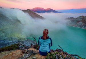IJEN-BROMO-TOUR-FROM-BANYUWANGI-1024x708
